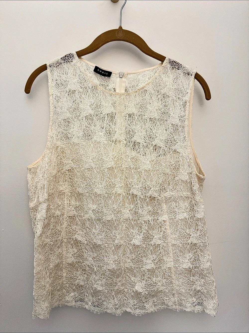 Akris Cream Lacquered Sea Fan Lace Sleeveless Top Sz 14